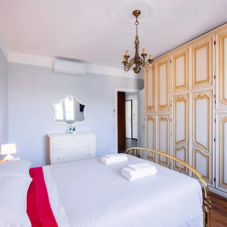 Elegant Apartment-con Free Wi-fi & A/c דירה